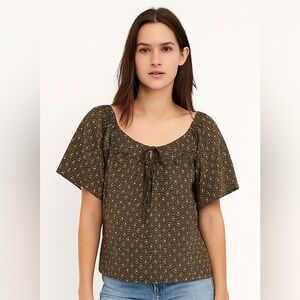 🆕 My Style | Sage Green Floral Patterned Short Sleeve Top NWOT Chest Tie